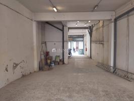 Local en alquiler photo 0