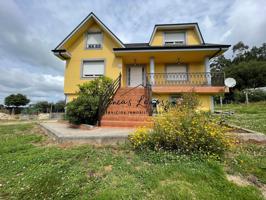 Casa - Chalet independiente en venta en Zas (A Coruña) - Lista para entrar a vivir, con finca y garaje photo 0