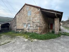 Encantadora casa de piedra con finca en Leis de Nemancos (Muxía) photo 0
