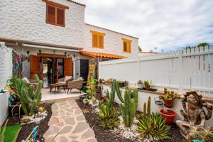 🏡 Bungalow Dúplex Reformado en Venta en Playa del Inglés – ¡Un Sueño Hecho Realidad! photo 0