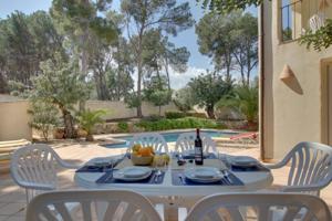 Casa con apartamento de invitados, piscina y jardín privado en Moraira. photo 0