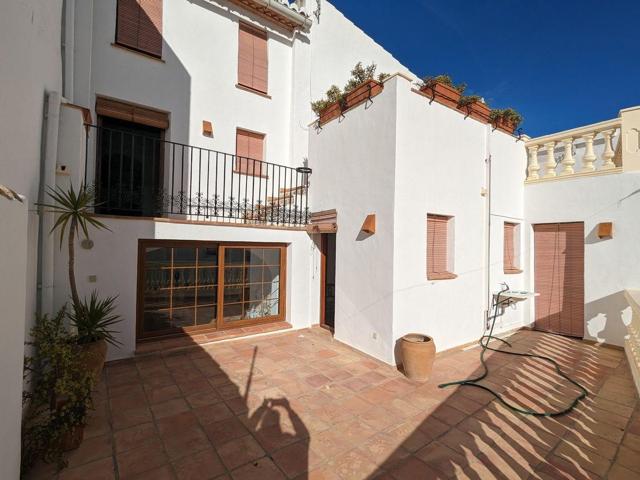 'Encantadora Casa de Pueblo en Benissa, Costa Blanca: ¡Tu Refugio Mediterráneo Espera!' photo 0