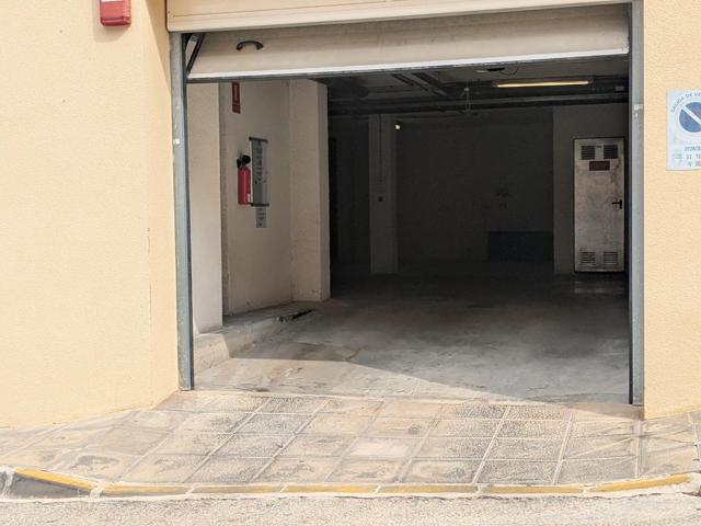 Plaza de Aparcamiento en Venta en el Centro de Teulada photo 0