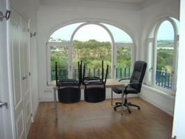 🏢 Venta de Local Comercial en Moraira, Excelente Ubicación en Carretera Moraira-Teulada photo 0