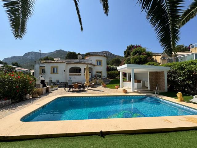 Encantadora Villa en Denia con Piscina Privada, Jardín Mediterráneo, Vistas al Mar y Apartamento de Invitados photo 0