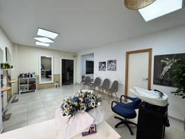 Local comercial con patio en Teulada: ideal para oficina o conversión en vivienda photo 0