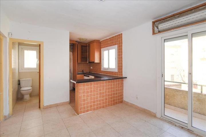 PISO EN VENTA EN SANT ANDREU DE LLAVANERES , BARCELONA , PLAZA BETLEM photo 0