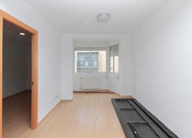 OPORTUNIDAD PISO EN VENTA EN CORNELLA DE LLOBREGAT , BARCELONA photo 0