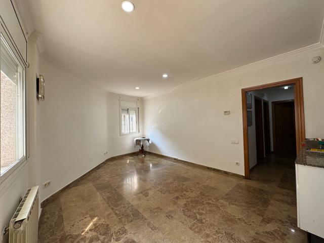 PISO EN VENTA EN PLANTA BAJA EN EL CENTRO DE CALELLA, BARCELONA photo 0