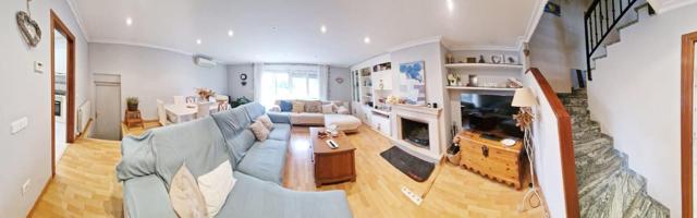 CHALET ADOSADO EN VENTA EN CALELLA, BARCELONA photo 0