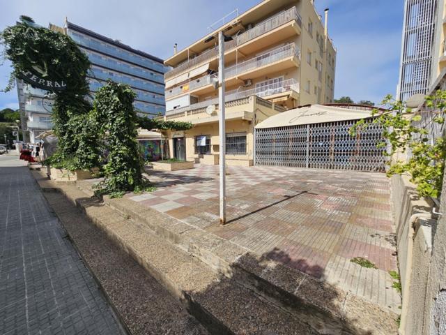 OPORTUNIDAD LOCAL COMERCIAL CON SALIDA DE HUMOS 250m2 DE TERRAZA EN ALQUILER EN CALELLA, BARCELONA photo 0