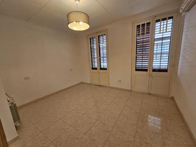 CASA EN VENTA EN EL CENTRO DE CALELLA, BARCELONA photo 0