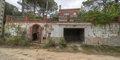 CASA PARA REFORMAR EN VENTA EN LLORET DE MAR, GIRONA photo 0