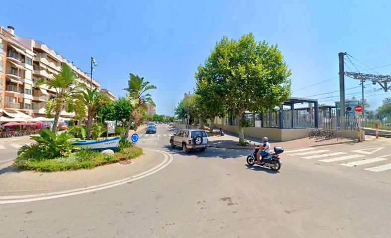 PISO CÉNTRICO EN PINEDA DE MAR CON EXCELENTE DISTRIBUCIÓN Y CLIMATIZACIÓN EN VENTA photo 0