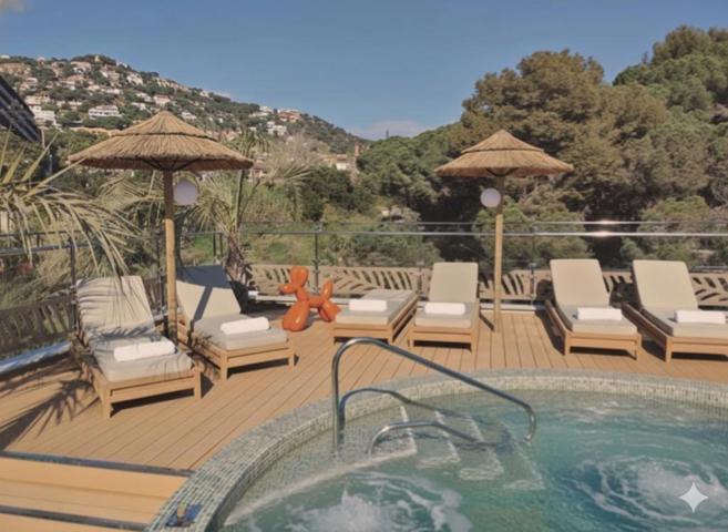 HOTEL BOUTIQUE 4 SUPERIOR A LA VENTA EN LLORET DE MAR - UNA INVERSIÓN ÚNICA EN LA COSTA BRAVA photo 0