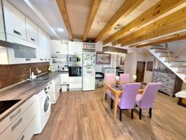 MAGNIFICA CASA PAREADA EN VENTA EN STA.EUGENIA CON APARCAMIENTO , JARDÍN.y POSIBILIDAD DE PISCINA photo 0