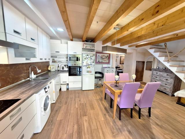 MAGNIFICA CASA PAREADA EN VENTA EN STA.EUGENIA CON APARCAMIENTO , JARDÍN.y POSIBILIDAD DE PISCINA photo 0