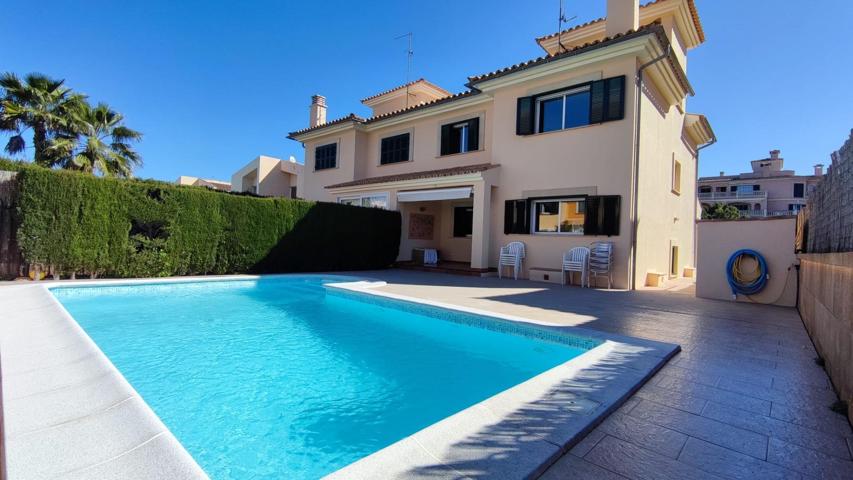 MAGNIFICO CHALET PAREADO CON PISCINA Y JARDIN EN LA EXCLUSIVA ZONA DE PUIG DE ROS (MALLORCA) photo 0