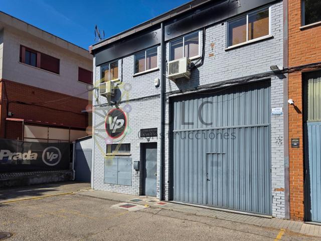 Nave Industrial En venta en Alcobendas, Alcobendas photo 0