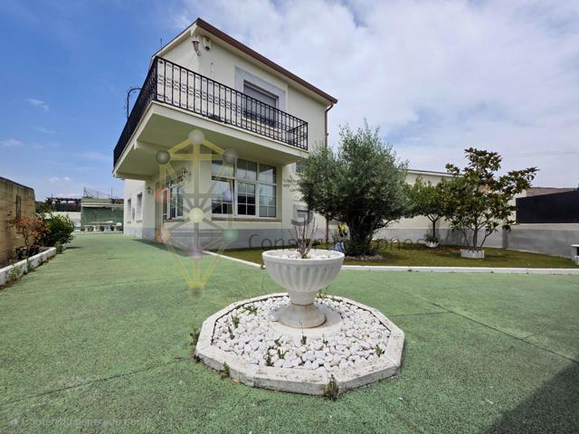 Unifamiliar En venta en Vinagrande, Torrelaguna photo 0