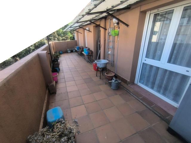 PISO EN VENTA CON PARQUING, TRASTERO Y TERRAZA 15M2 photo 0