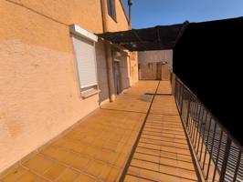 CASA ADOSADA EN VENTA photo 0