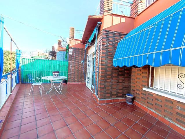 PISO ÁTICO EN VENTA EN STA. COLOMA GRAMANET photo 0