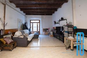 🏡 Casa de pueblo con encanto en pleno centro de Argentona photo 0