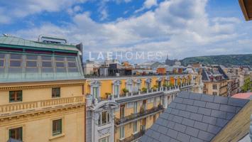 Piso exterior en edificio de hormigón – Centro de Donostia photo 0