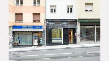 Se vende local comercial en Egia — ubicación privilegiada con gran paso de gente photo 0