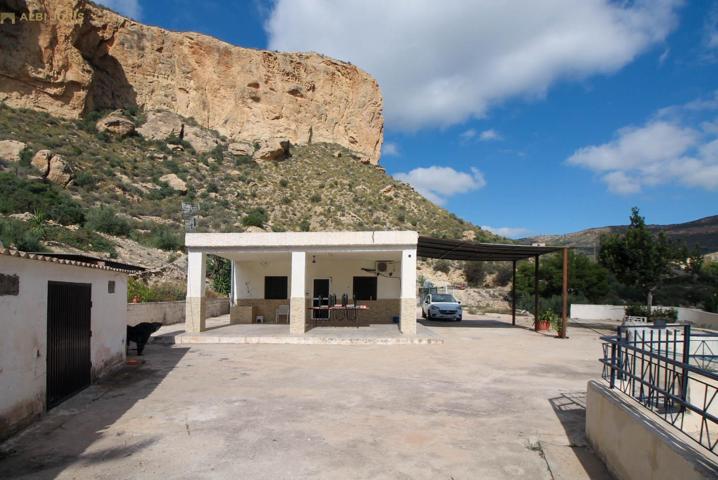 Casa En venta en Castell Vell, Crevillent photo 0