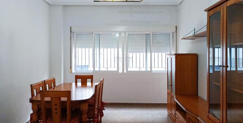 Piso En venta en Crevillent, Crevillent photo 0