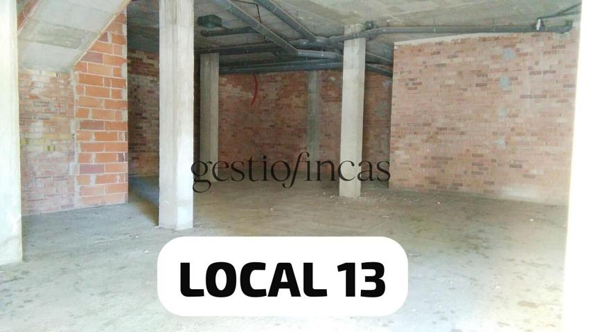 ¡LOCALES COMERCIALES A LA VENTA EN AV. BAIX CAMP! photo 0