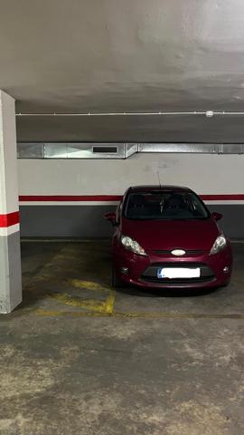 ¡PLAZA DE PARKING GRANDE EN EL CENTRO DE CAMBRILS! photo 0