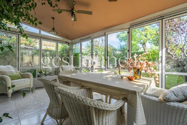 ¡MAGNIFICO ADOSADO DE 4 HABITACIONES Y A 150M DEL MAR! photo 0