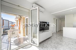¡PISO DE 2 HABITACIONES TOTALMENTE REFORMADO EN CAMBRILS! photo 0