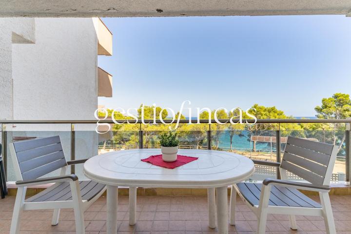 ¡MARAVILLOSO PISO EN PRIMERA LÍNEA DE MAR CON 3 HABITACIONES, PARKING Y PISCINA! photo 0