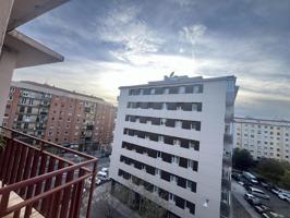 Piso En venta en San Juan, Pamplona photo 0