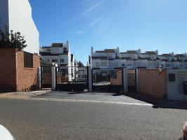 Vive el encanto de El Portil en esta espectacular casa adosada 🏡🌊 photo 0