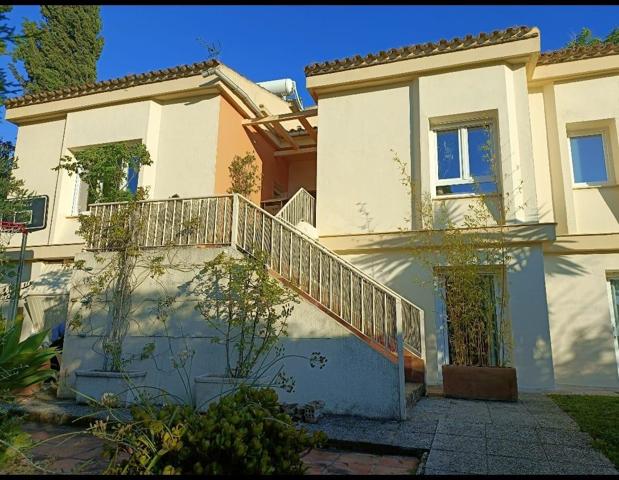 ESPACIO, CONFORT Y PRESTIGIO EN LA MEJOR URBANIZACIÓN DEL ALJARAFE SEVILLANO photo 0
