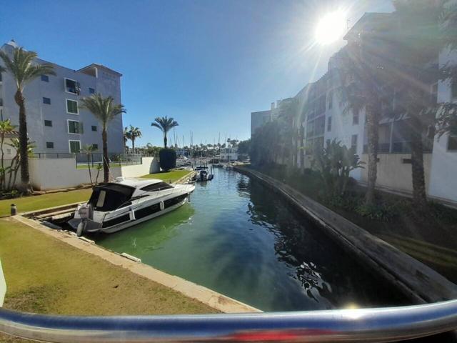 Aprovecha la oportunidad de vivir en el Puerto de Sotogrande y poder caminar a la playa photo 0