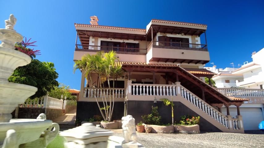 Casa En venta en Residencial Del Astrofísico De Canarias, La Laguna photo 0