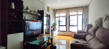 Apartamento en venta en León de 95 m2 photo 0