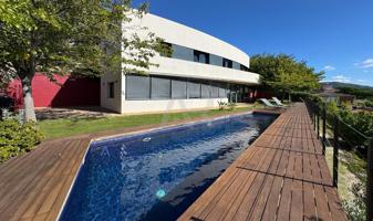 Chalet con luz, tranquilidad y vistas al mar photo 0