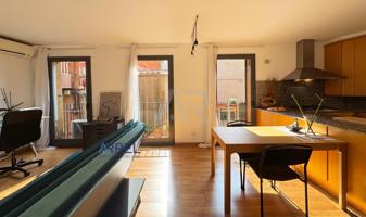 PISO DE DOS HABITACIONES EN EL CENTRO DE ALELLA photo 0