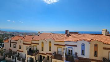 Unifamiliar Pareada En venta en Benalmádena Pueblo, Benalmádena photo 0