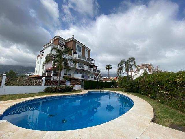 Fantástico apartamento en Mijas Costa con amplia terraza, piscina, trastero y garaje photo 0