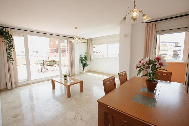 GRAN TERRAZA SOLARIUM 80 M2 Y VISTAS AL MAR!! photo 0