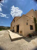 Casa En venta en Chirivel photo 0