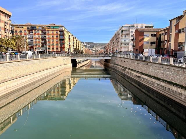 SE VENDE PISO EN ZONA JARDIN DE LA REINA! photo 0